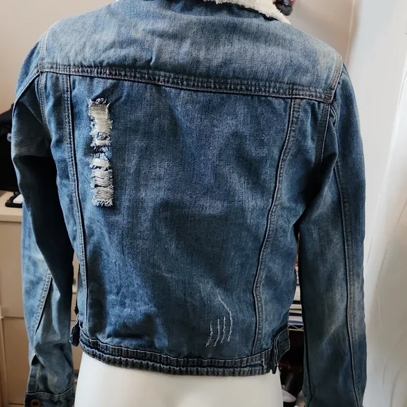 White Crow Sherpa Lined Jean Jacket - Picture 4 of 7